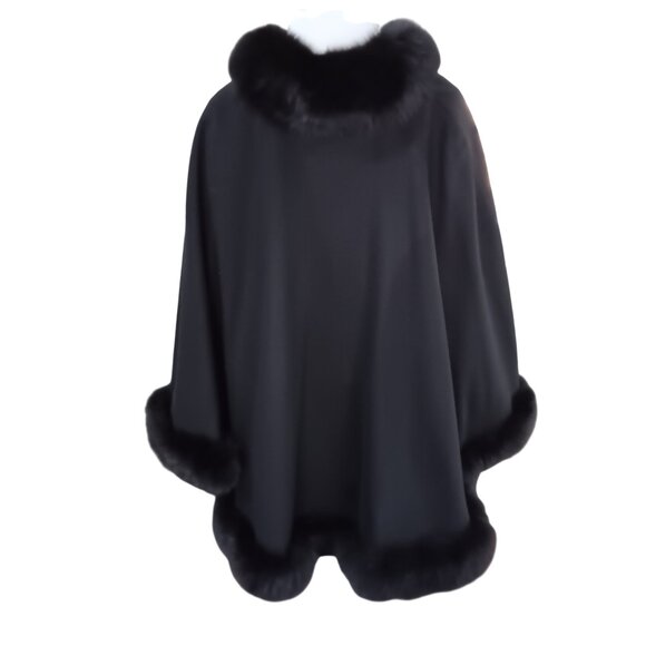 Sofia Cashmere Lined Cape/Coat with Finland Fox Fur NWT - Picture 2 of 8